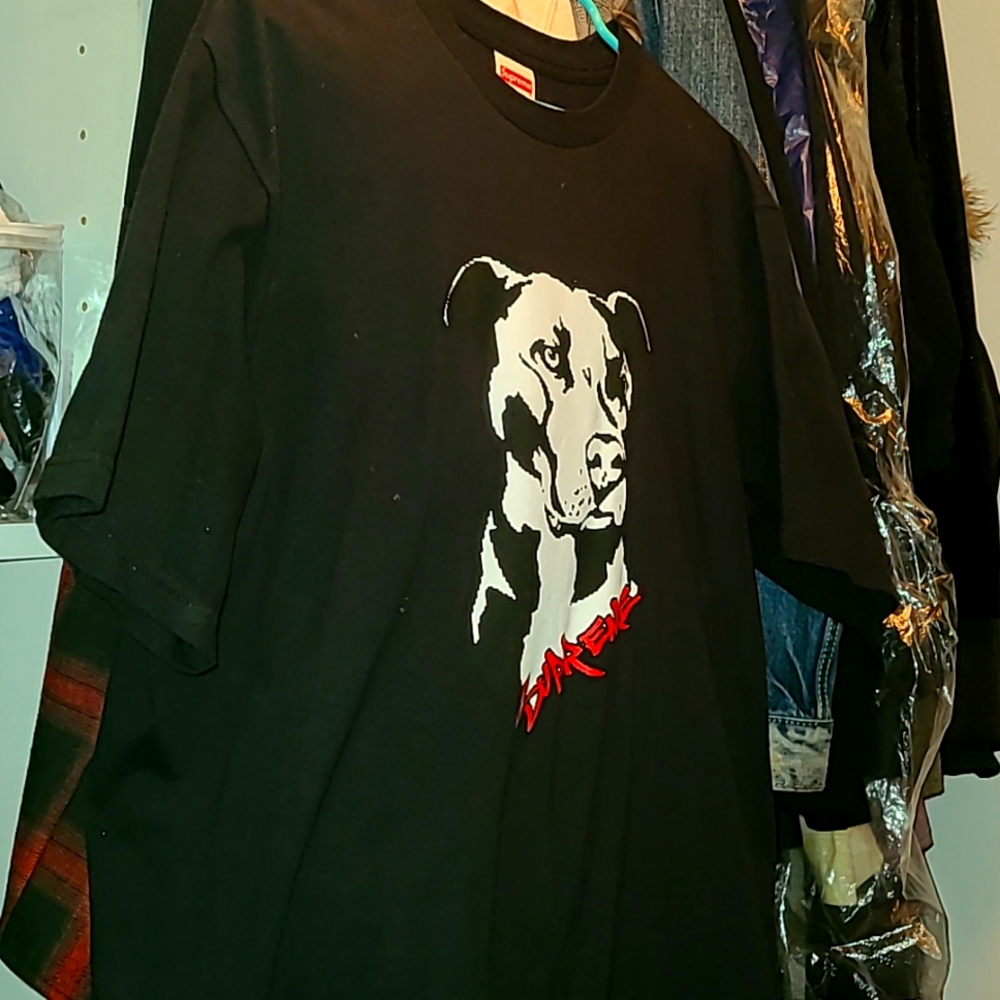 Supreme tshirt